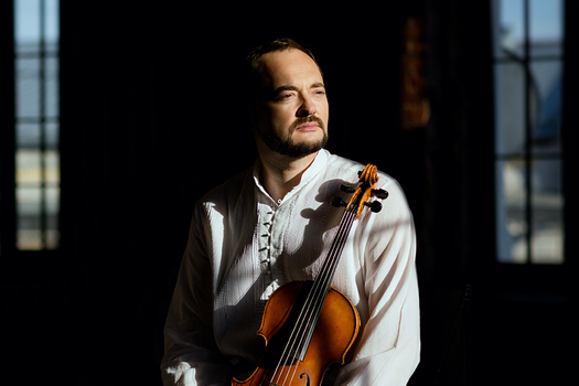 Максим Новиков